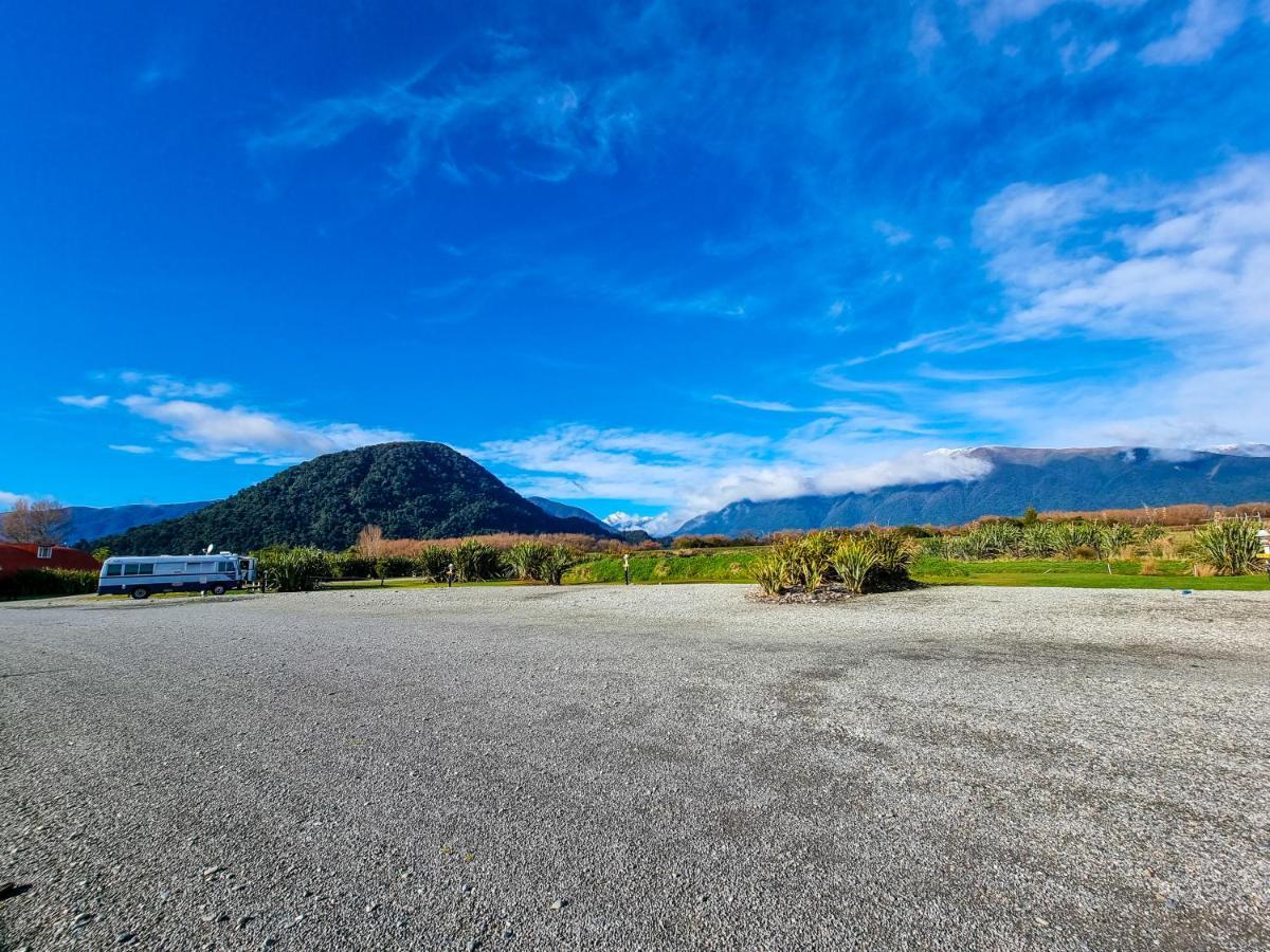 Haast River Motels & Holiday Park Bagian luar foto