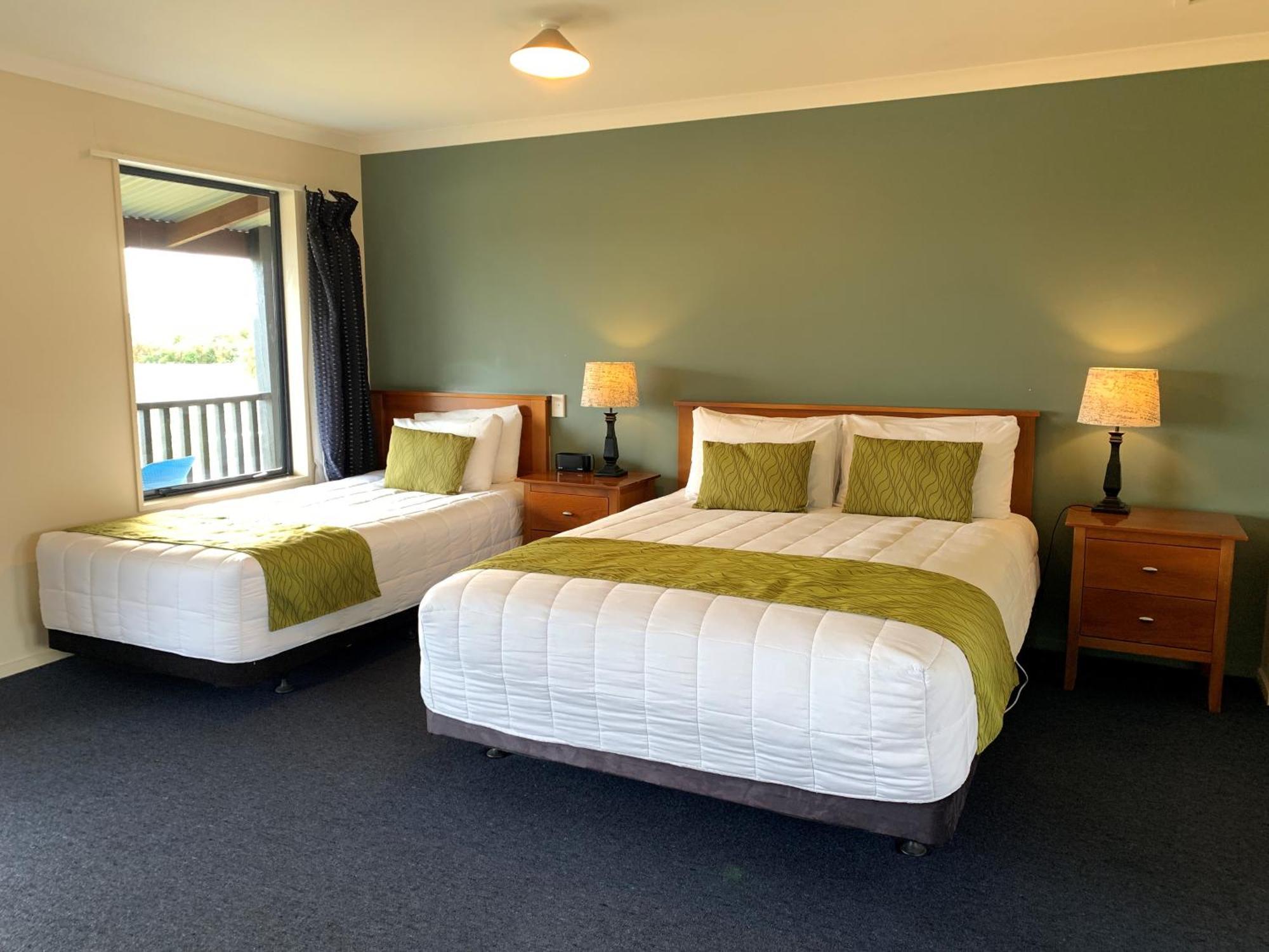 Haast River Motels & Holiday Park Bagian luar foto