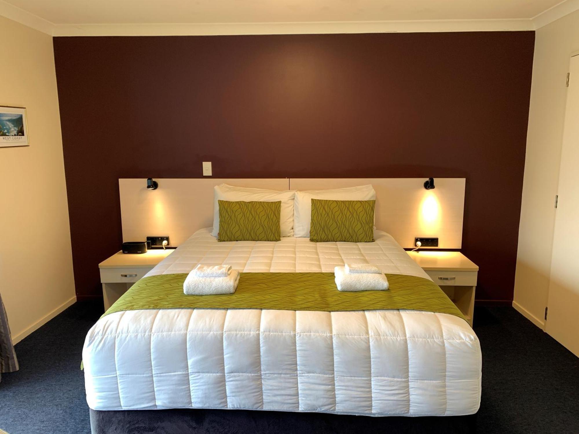 Haast River Motels & Holiday Park Bagian luar foto