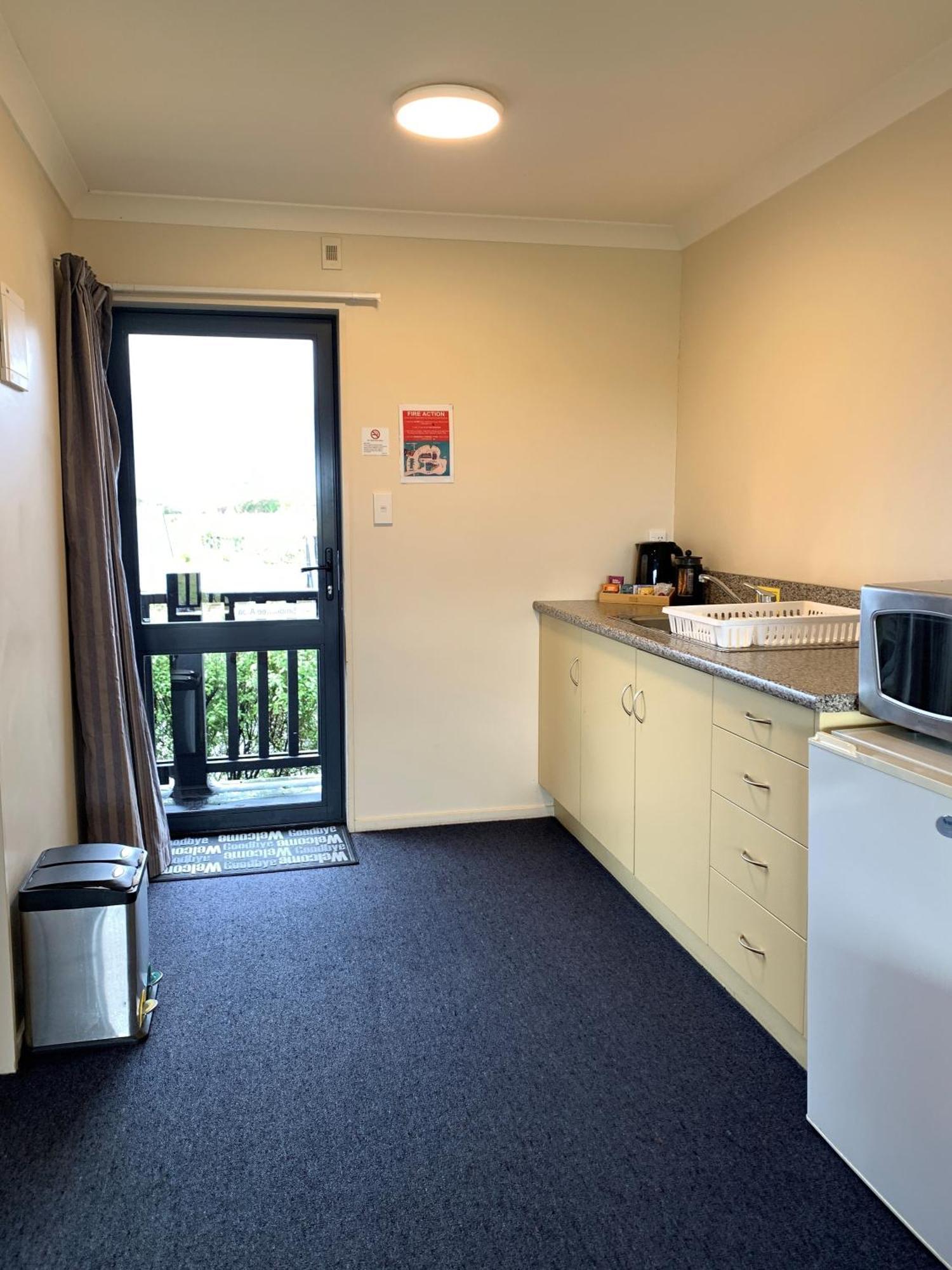Haast River Motels & Holiday Park Bagian luar foto