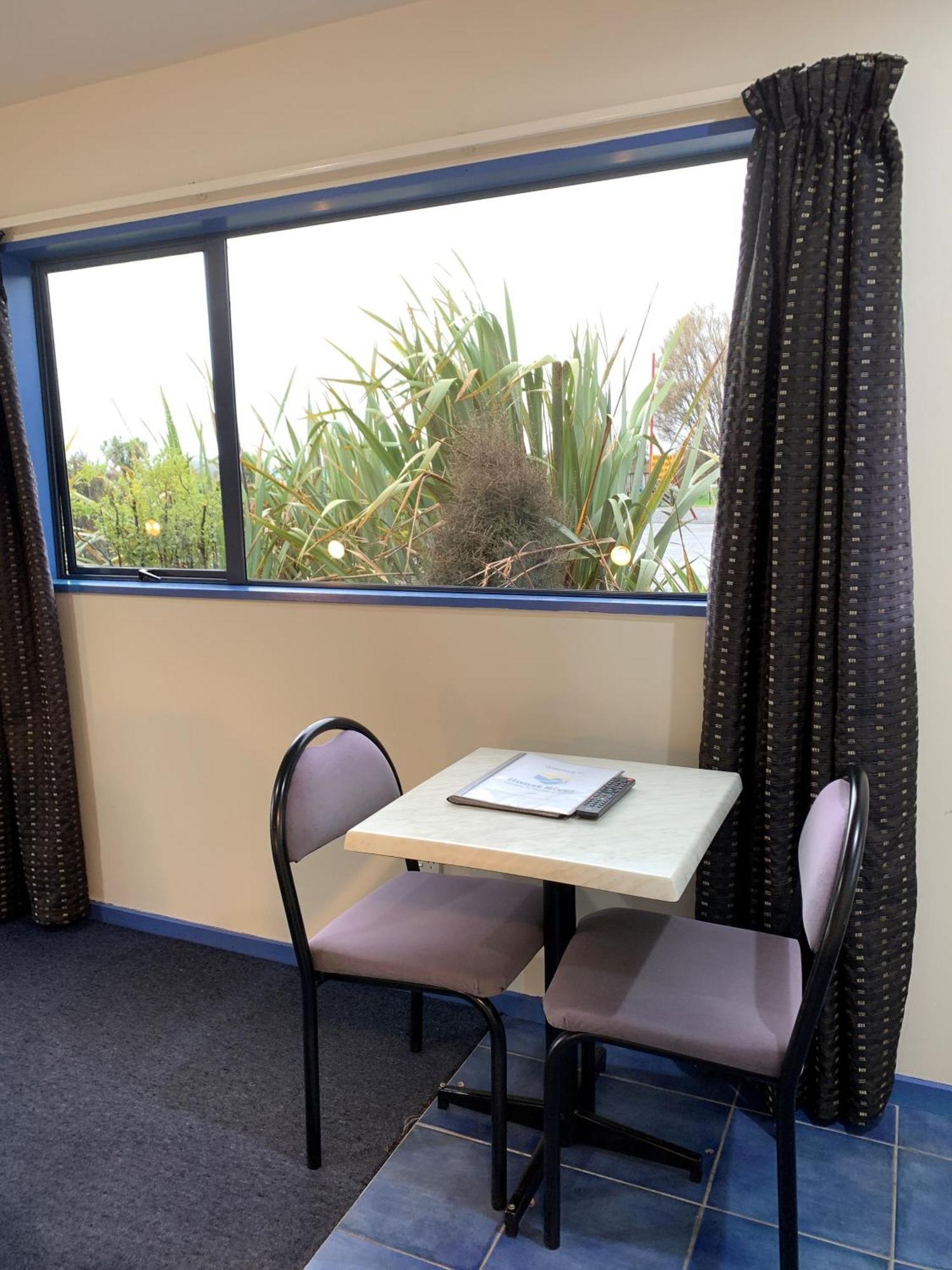 Haast River Motels & Holiday Park Bagian luar foto