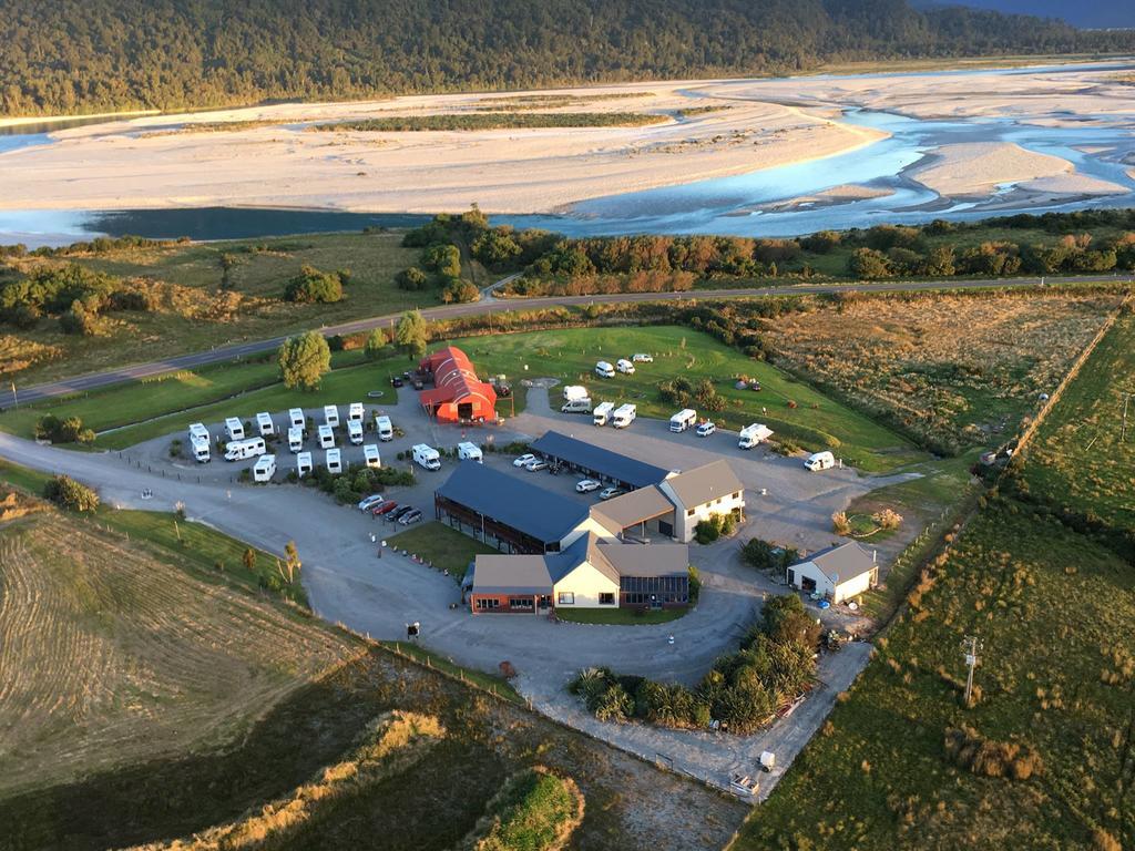 Haast River Motels & Holiday Park Bagian luar foto